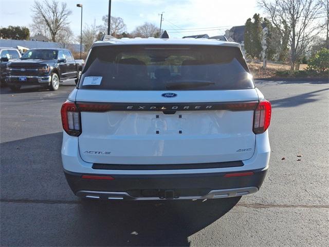 new 2025 Ford Explorer car, priced at $48,652