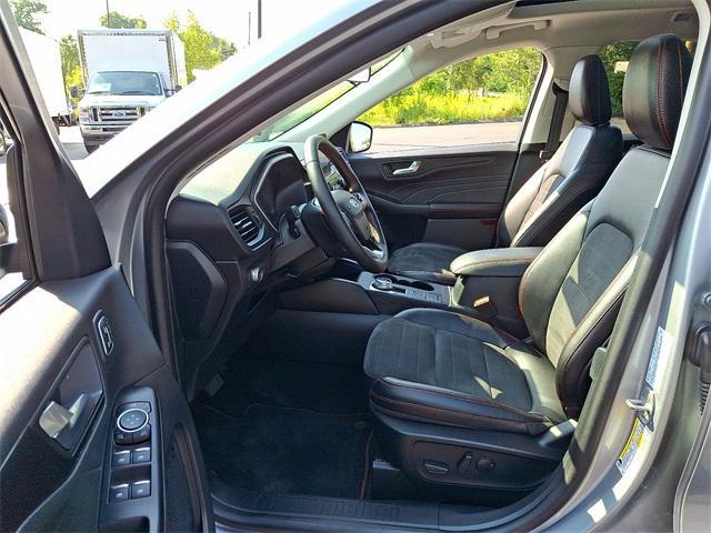 used 2022 Ford Escape car, priced at $24,998