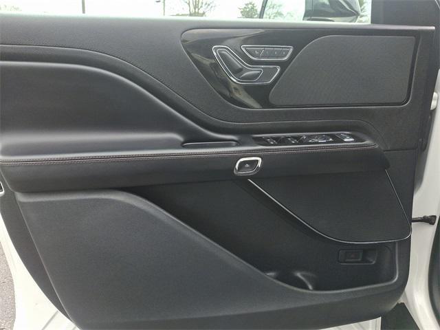 used 2022 Lincoln Aviator car, priced at $37,900