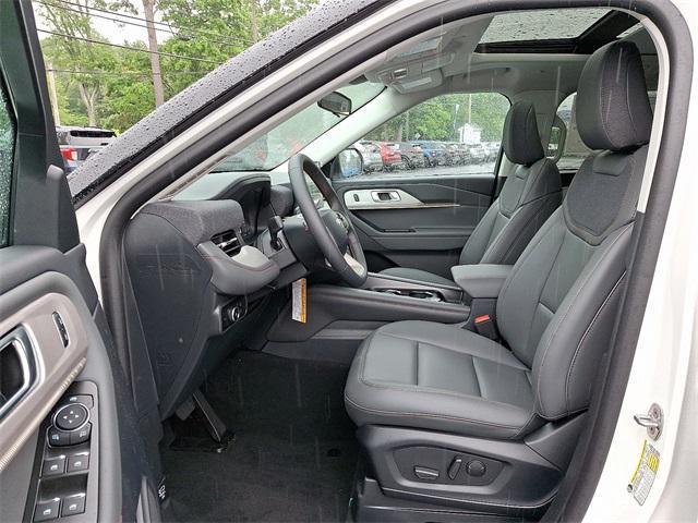 new 2025 Ford Explorer car, priced at $49,200