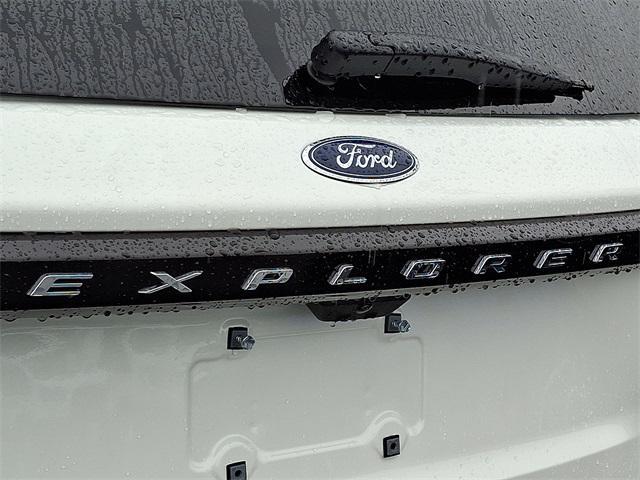 new 2025 Ford Explorer car, priced at $49,200