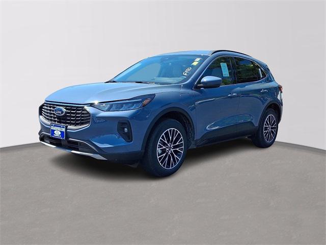 new 2025 Ford Escape PHEV car, priced at $39,055