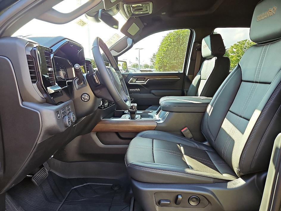 new 2025 Chevrolet Silverado 1500 car, priced at $60,844