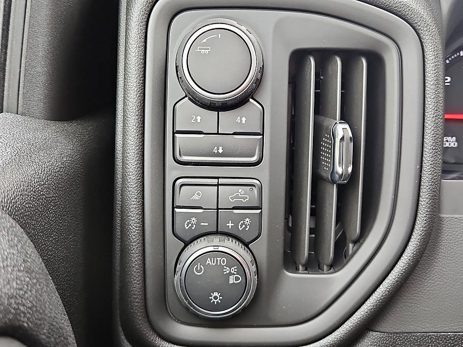 new 2025 Chevrolet Silverado 2500 car, priced at $47,818