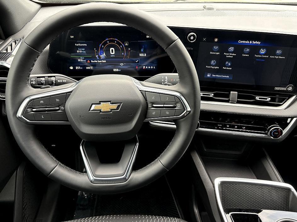 used 2025 Chevrolet Equinox car, priced at $29,987