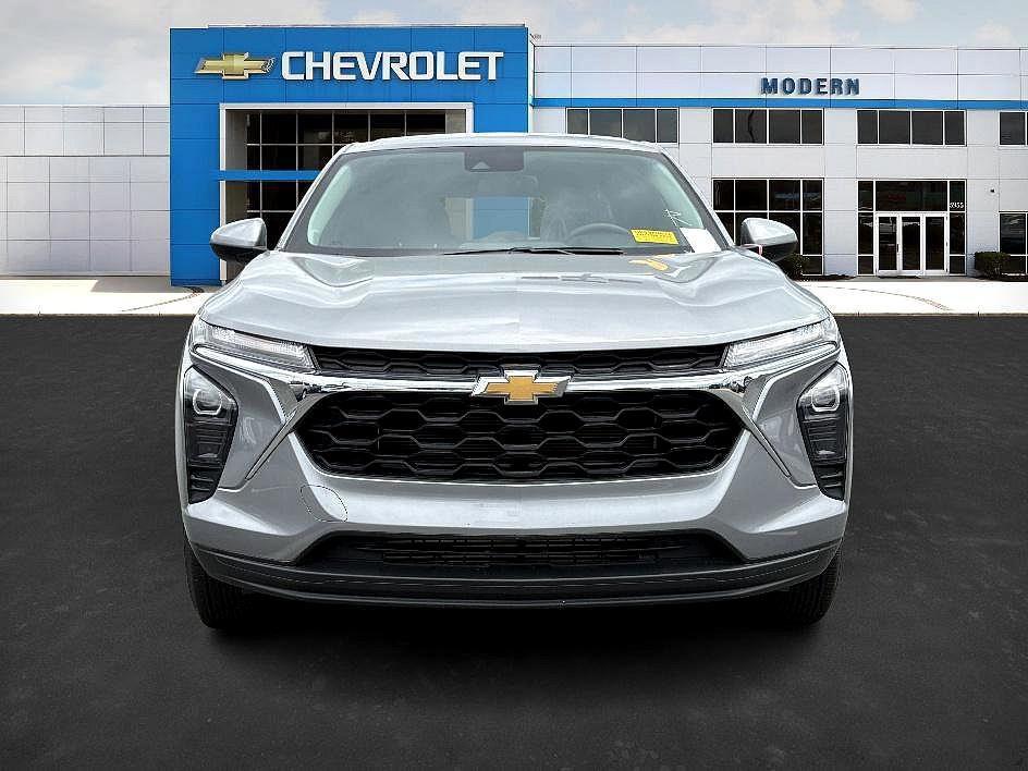 used 2024 Chevrolet Trax car, priced at $22,887