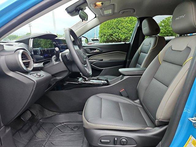 new 2025 Chevrolet Trax car, priced at $24,035