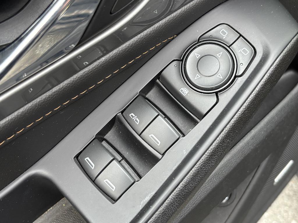 used 2020 Chevrolet Traverse car, priced at $22,628