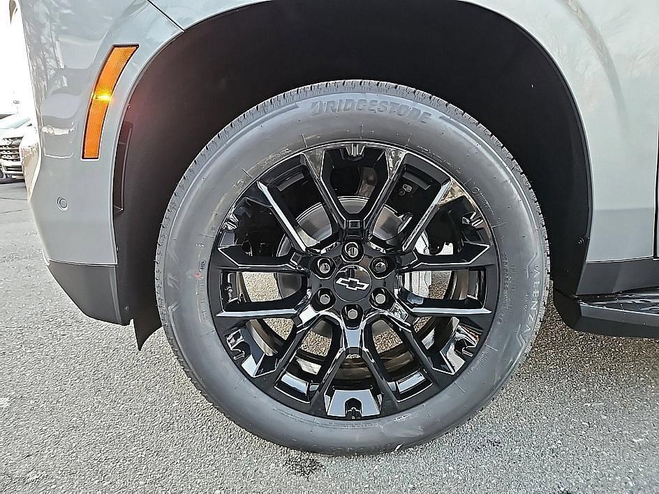 new 2025 Chevrolet Suburban car, priced at $60,533