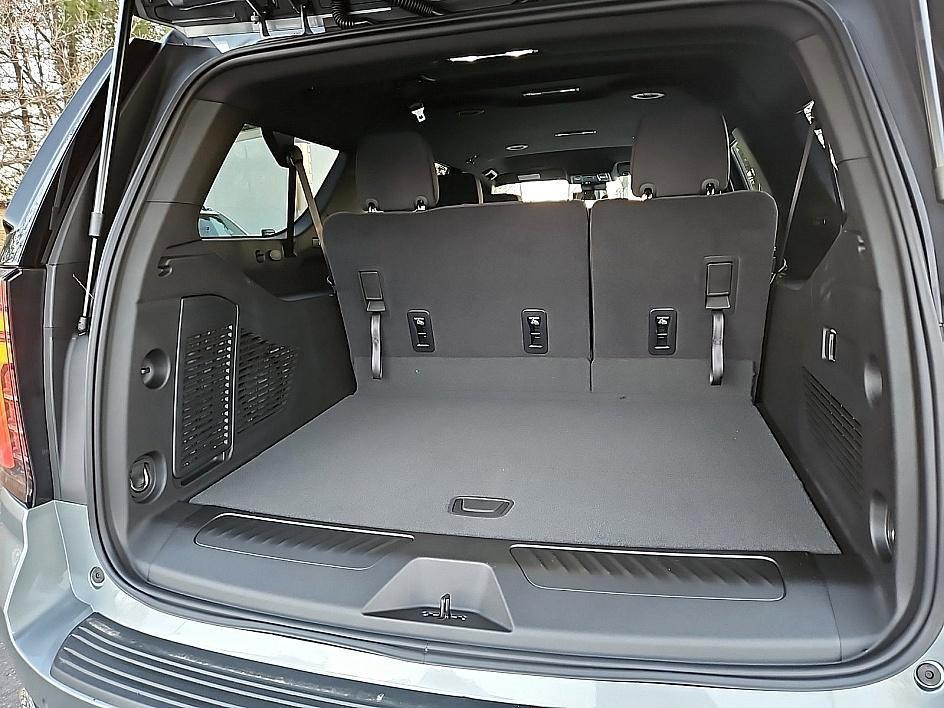 new 2025 Chevrolet Suburban car, priced at $60,533