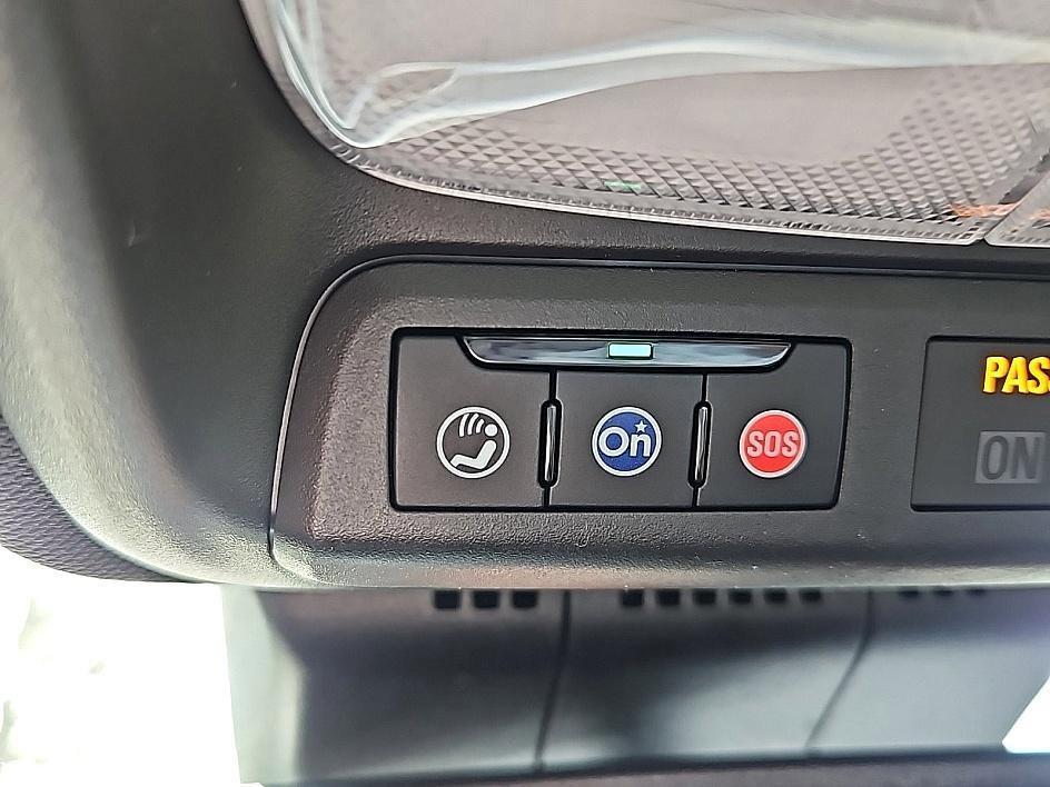 new 2025 Chevrolet Colorado car, priced at $44,595