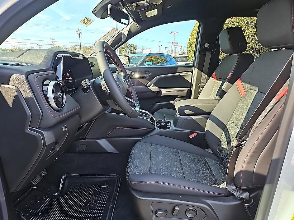 new 2025 Chevrolet Colorado car, priced at $44,595