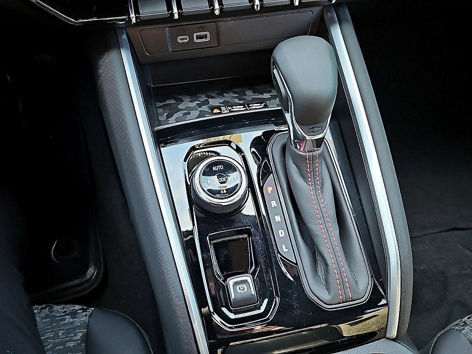 new 2025 Chevrolet Colorado car, priced at $44,595