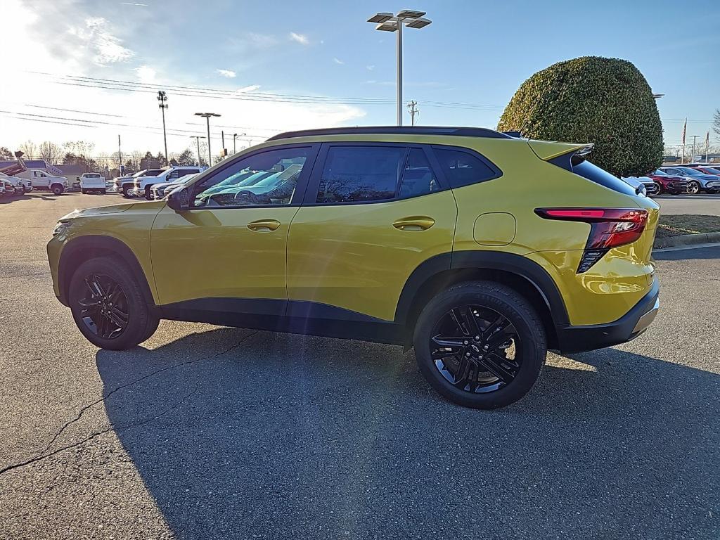 new 2025 Chevrolet Trax car, priced at $23,835