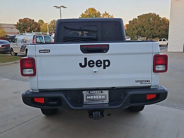 used 2020 Jeep Gladiator car, priced at $29,265