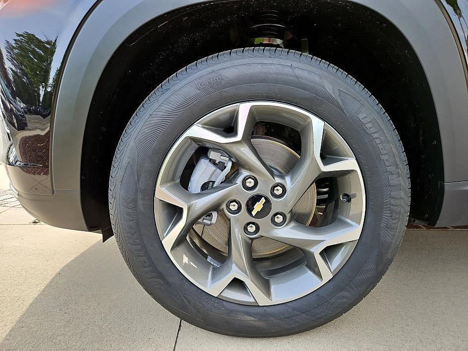 new 2025 Chevrolet Trax car, priced at $20,734