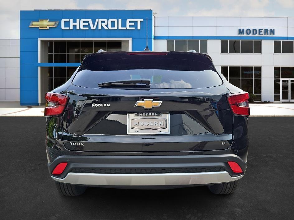 new 2025 Chevrolet Trax car, priced at $20,734