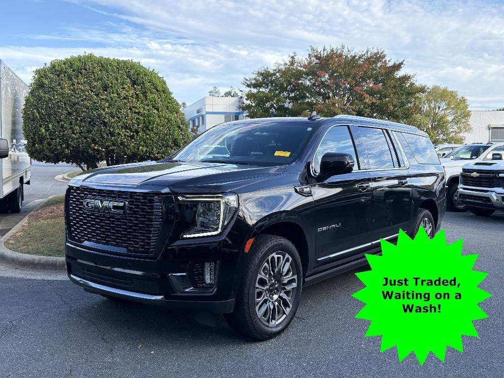 used 2023 GMC Yukon XL car