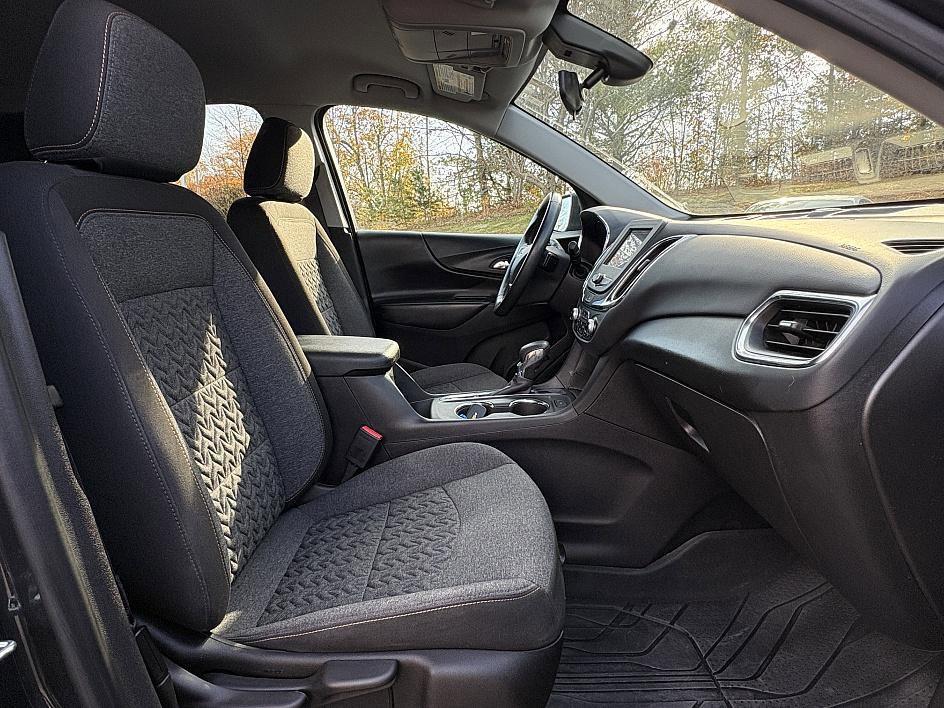 used 2023 Chevrolet Equinox car, priced at $19,727