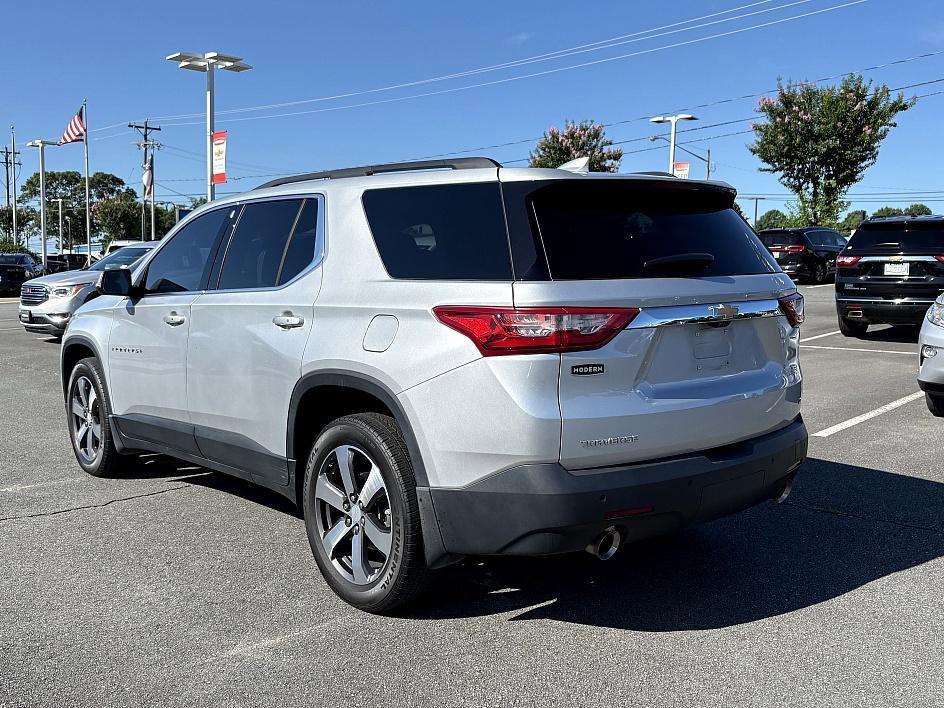 used 2021 Chevrolet Traverse car, priced at $29,924