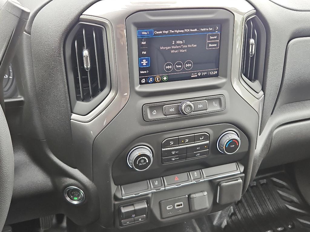 new 2025 Chevrolet Silverado 2500 car, priced at $47,818