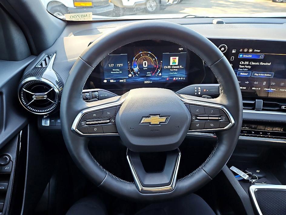 new 2026 Chevrolet Equinox car, priced at $25,595