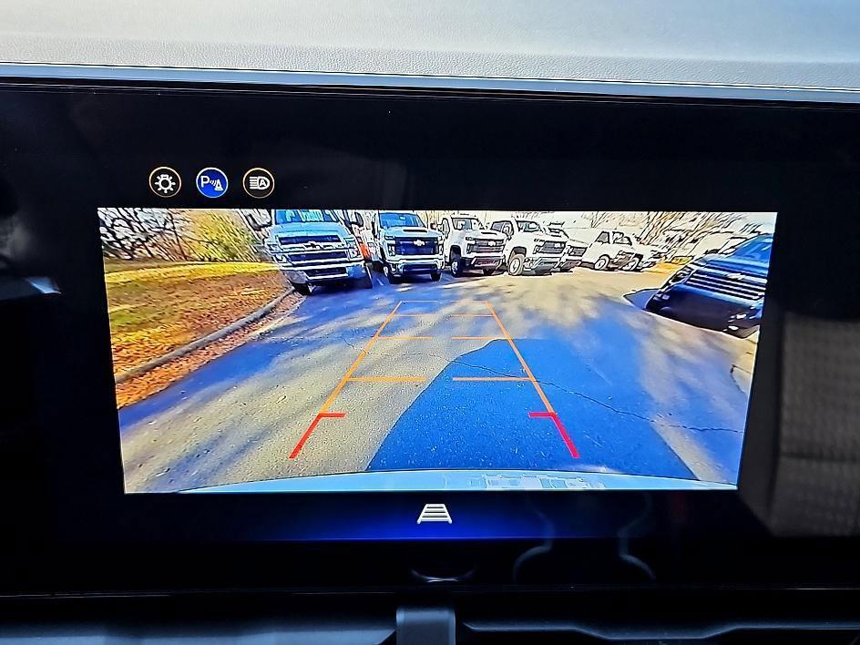 new 2026 Chevrolet Equinox car, priced at $25,595