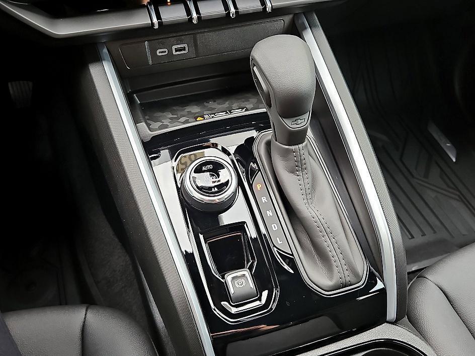 new 2025 Chevrolet Colorado car, priced at $38,920