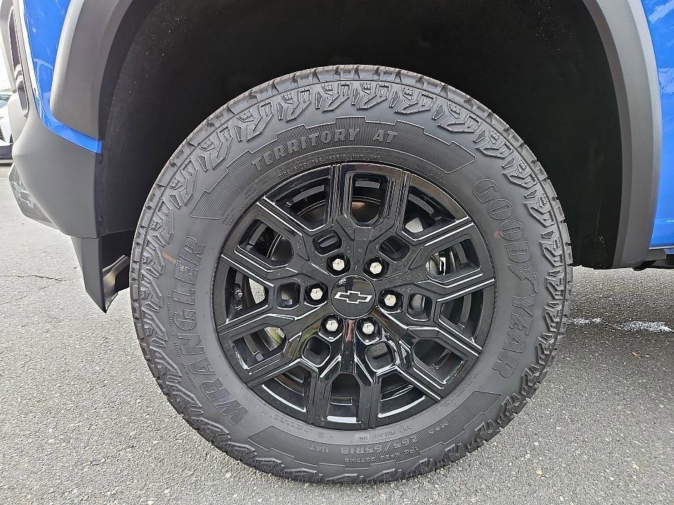 new 2025 Chevrolet Colorado car, priced at $38,920