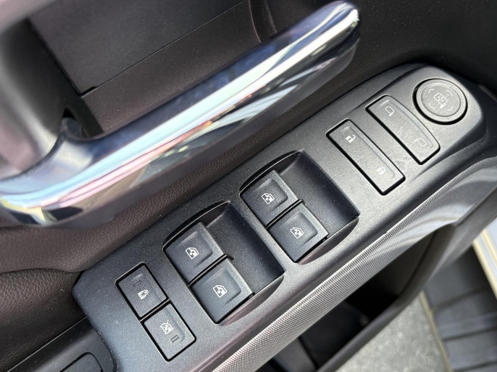 used 2018 Chevrolet Silverado 1500 car, priced at $29,863