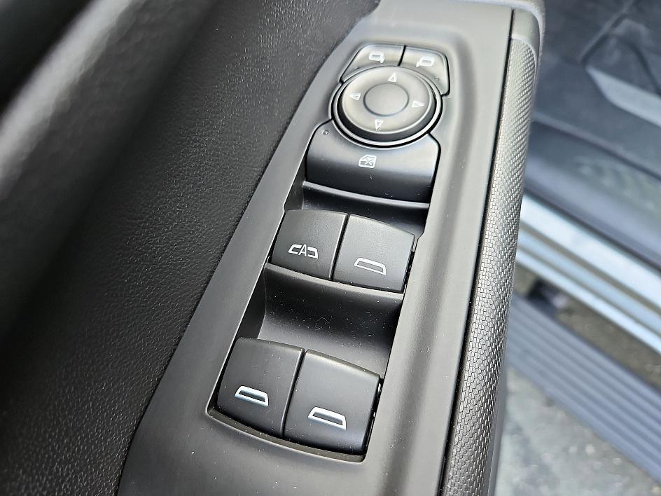 new 2025 Chevrolet Silverado 1500 car, priced at $37,694
