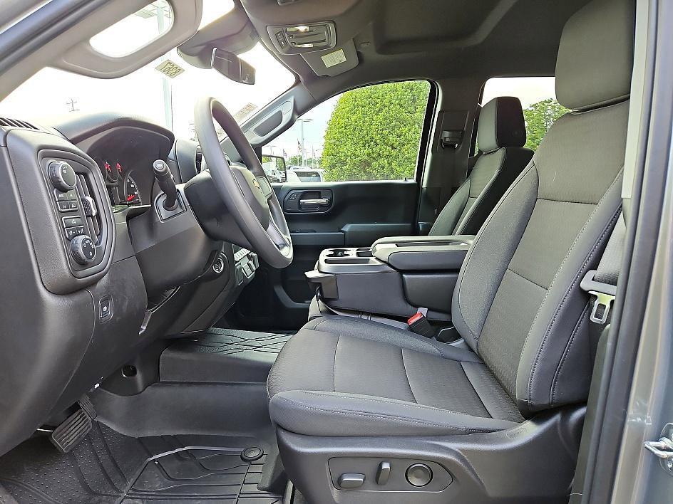 new 2025 Chevrolet Silverado 1500 car, priced at $37,694