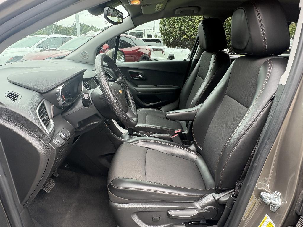 used 2021 Chevrolet Trax car, priced at $15,029