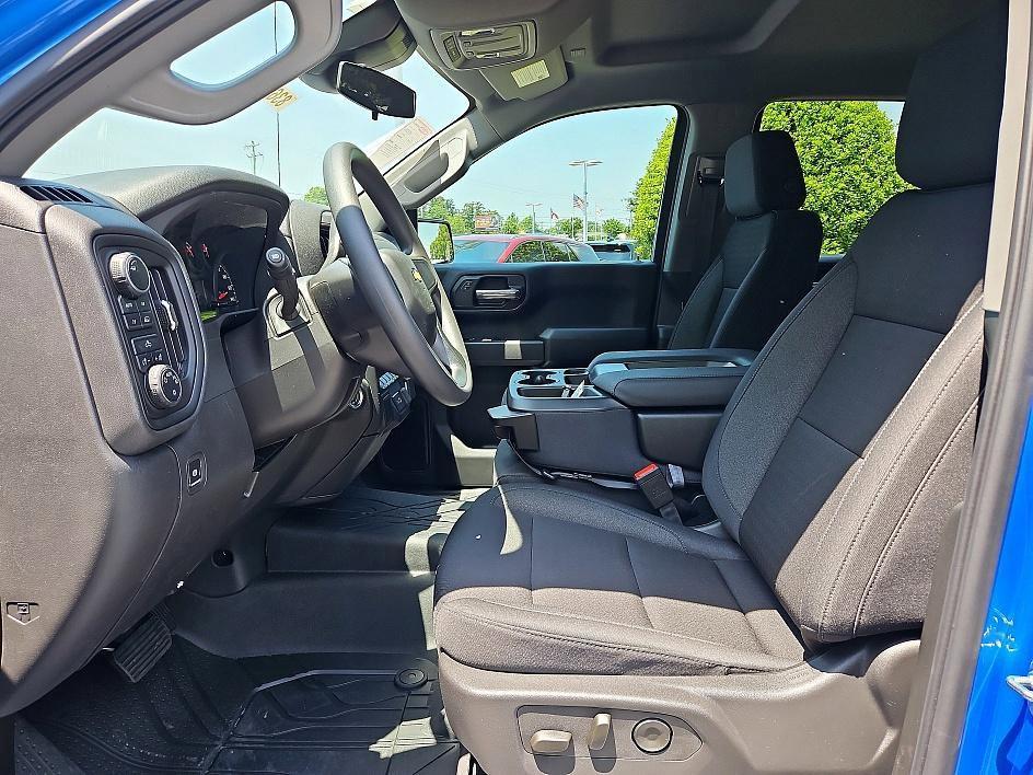 new 2025 Chevrolet Silverado 1500 car, priced at $37,084