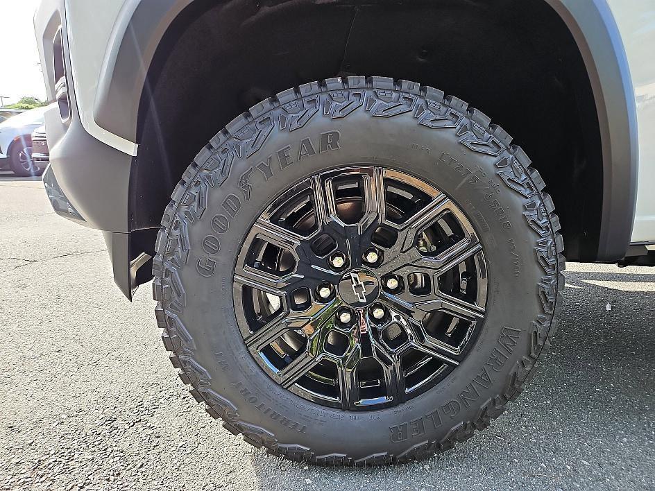 new 2025 Chevrolet Colorado car, priced at $38,889