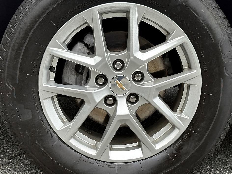 used 2023 Chevrolet Equinox car, priced at $23,457