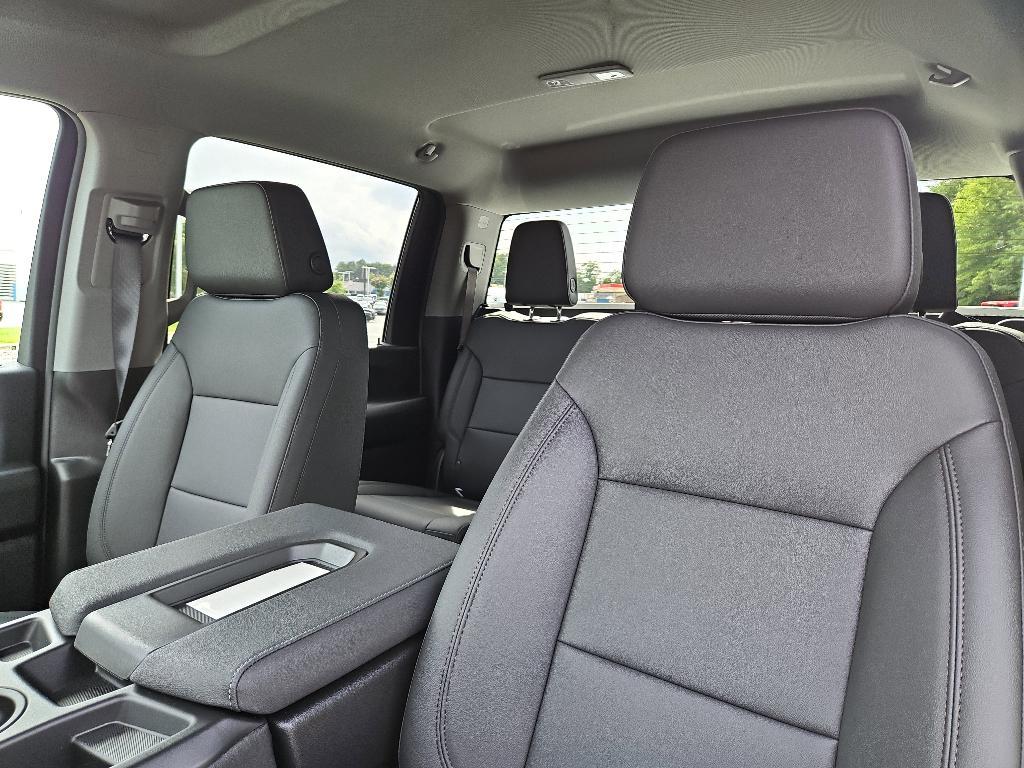 new 2025 Chevrolet Silverado 2500 car, priced at $47,818
