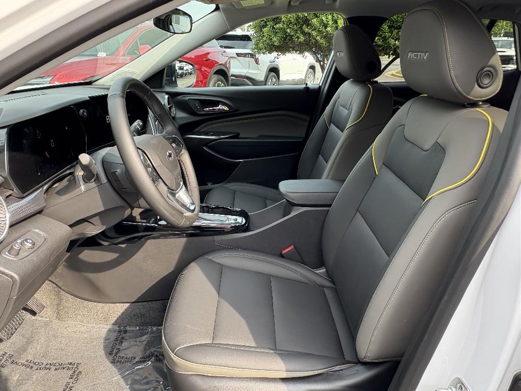 used 2025 Chevrolet Trax car, priced at $25,917
