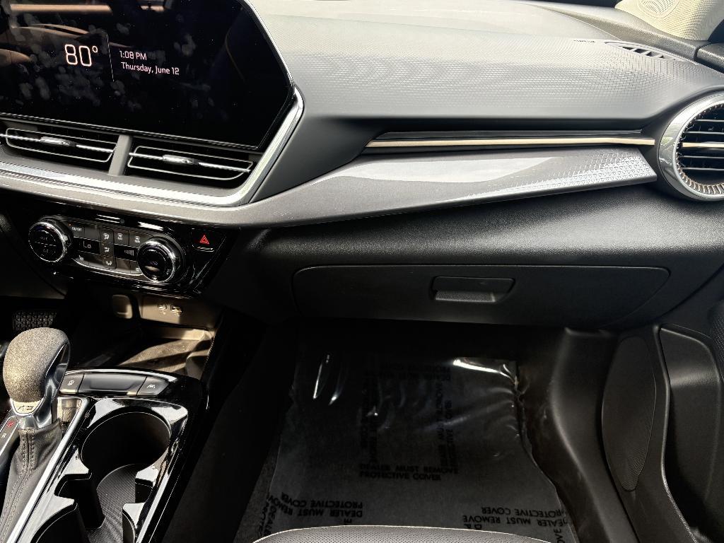 used 2025 Chevrolet Trax car, priced at $25,917