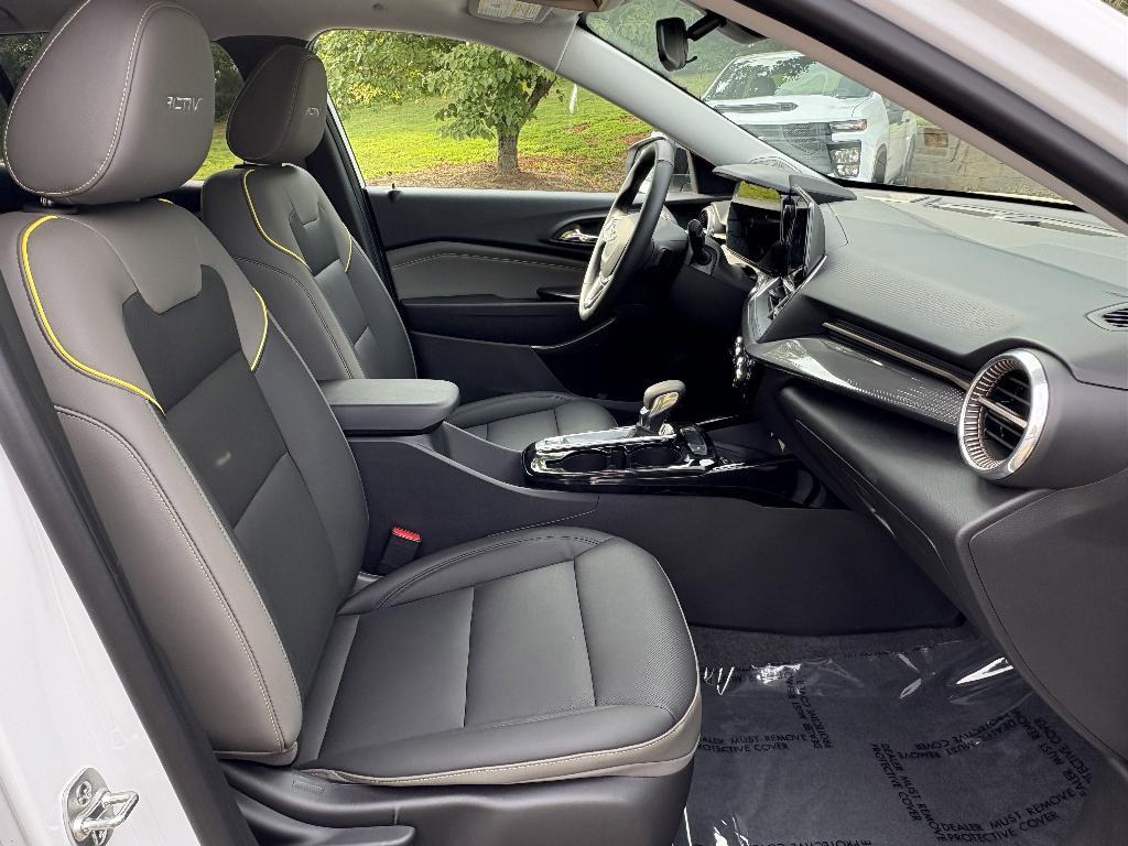 used 2025 Chevrolet Trax car, priced at $25,917