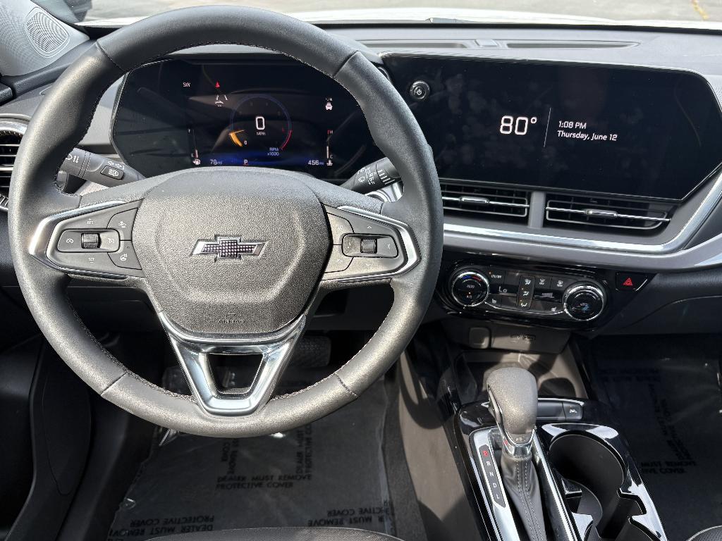 used 2025 Chevrolet Trax car, priced at $25,917