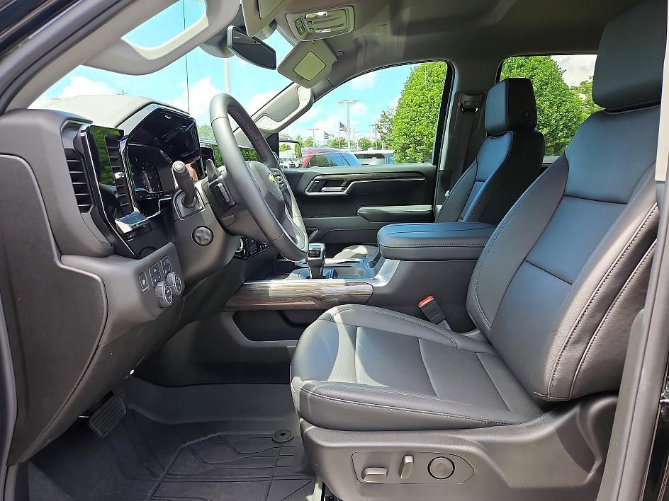 new 2025 Chevrolet Silverado 1500 car, priced at $50,255