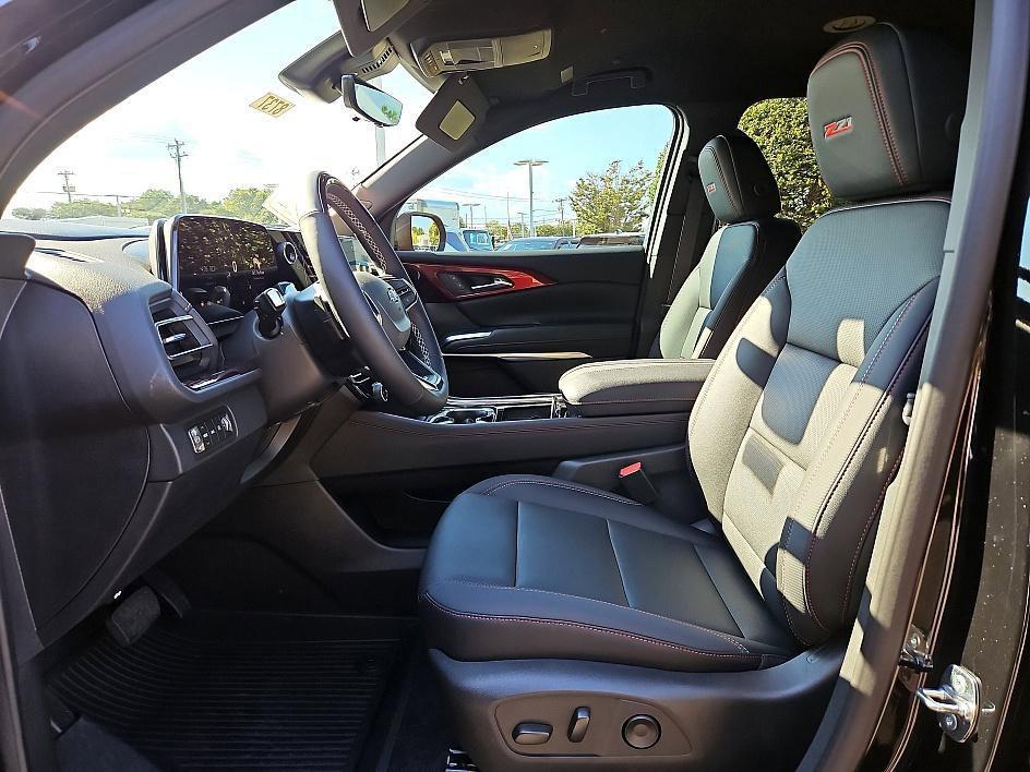 new 2025 Chevrolet Traverse car, priced at $46,544