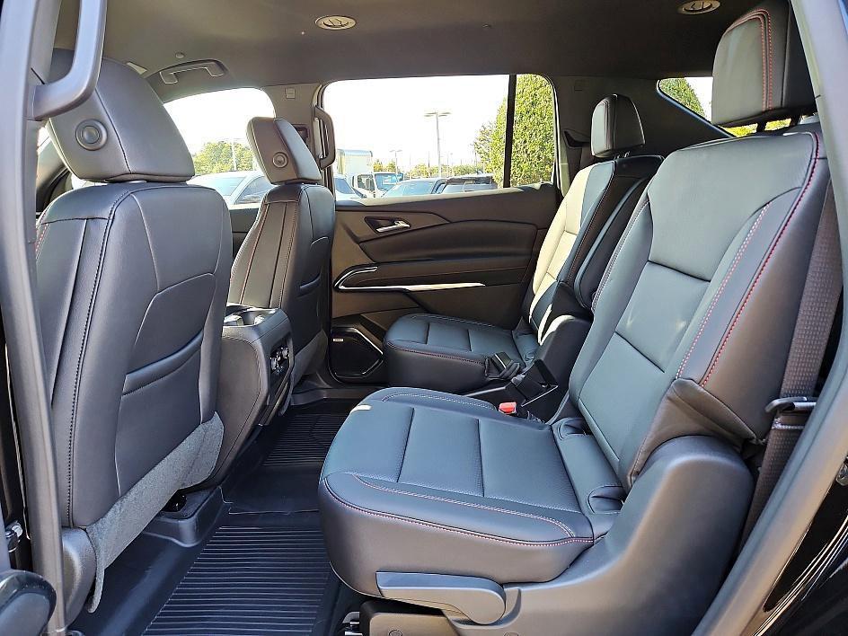 new 2025 Chevrolet Traverse car, priced at $46,544