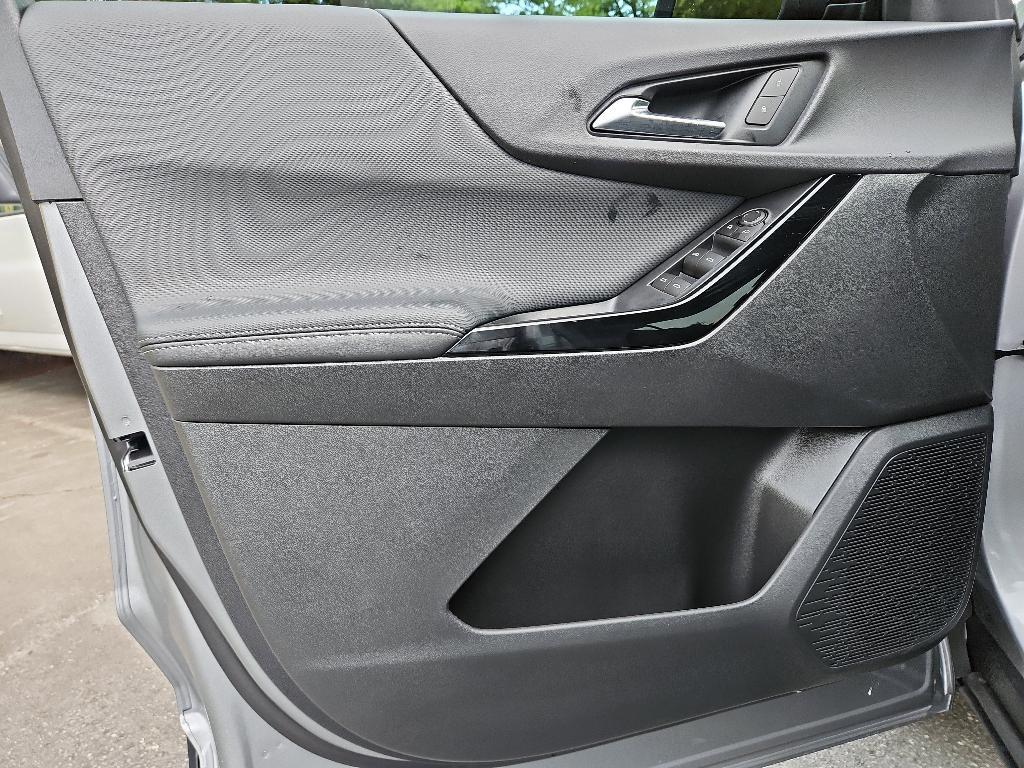new 2026 Chevrolet Equinox car, priced at $31,995