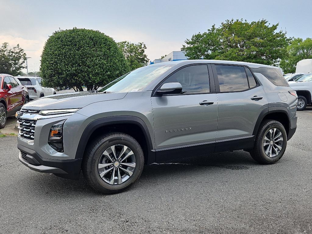 new 2026 Chevrolet Equinox car, priced at $31,995