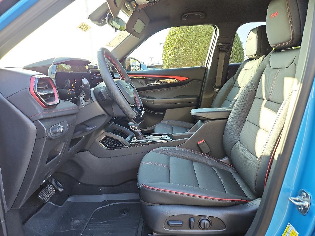 new 2025 Chevrolet TrailBlazer car, priced at $27,575