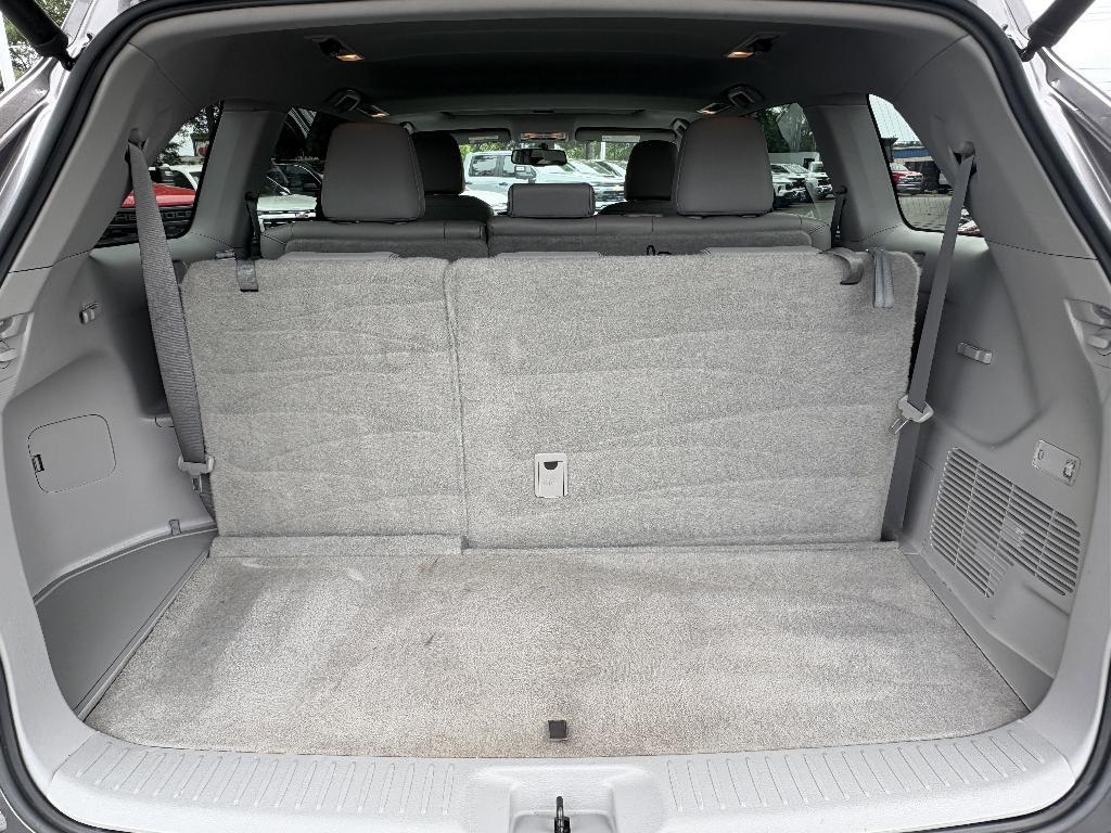 used 2016 Toyota Highlander car, priced at $21,988