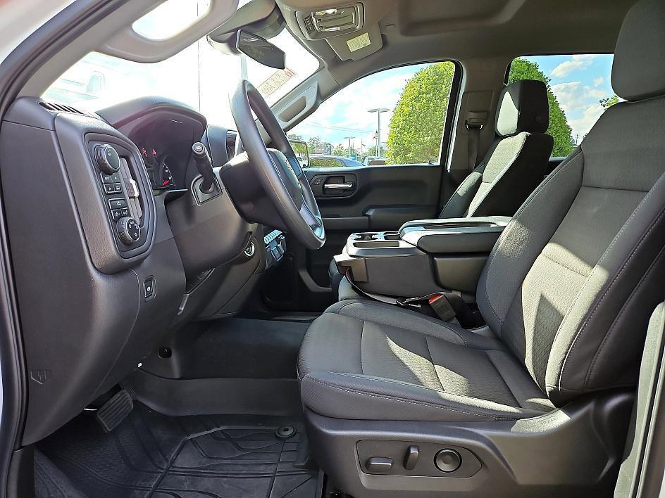 new 2025 Chevrolet Silverado 1500 car, priced at $31,695