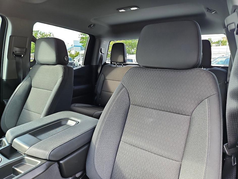 new 2025 Chevrolet Silverado 1500 car, priced at $31,695